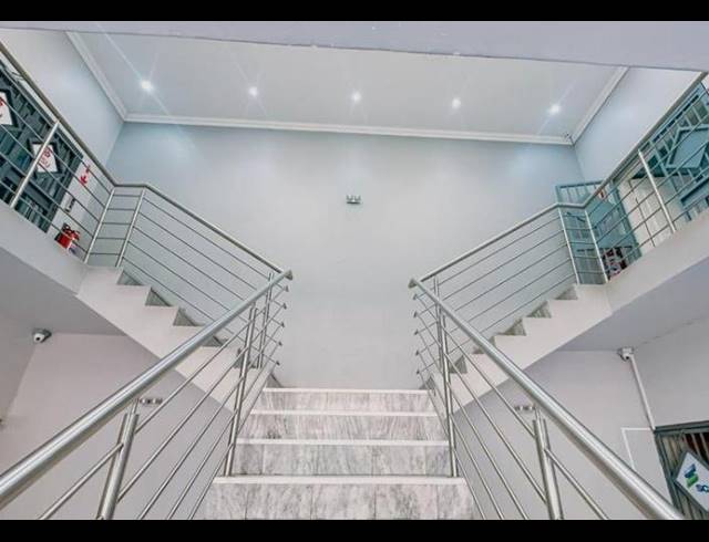 BUSINESS PROPERTY TO RENT IN BEDFORD GARDENS